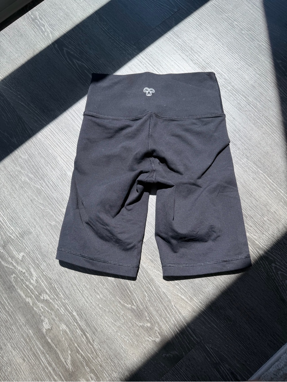 Aritzia TNA black biker shorts